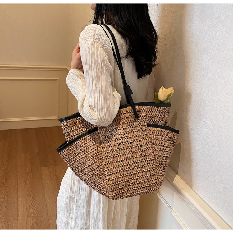 Spacious bast shopping bag with elegant leather accents Kalsten