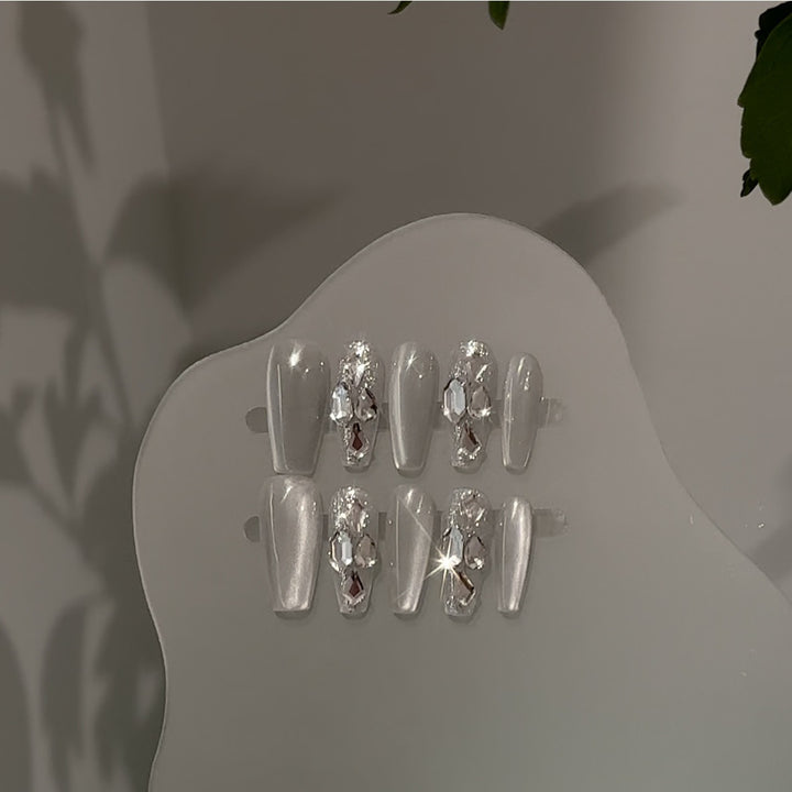 Decorative Press-On Nail Design Set with Glittering Accents