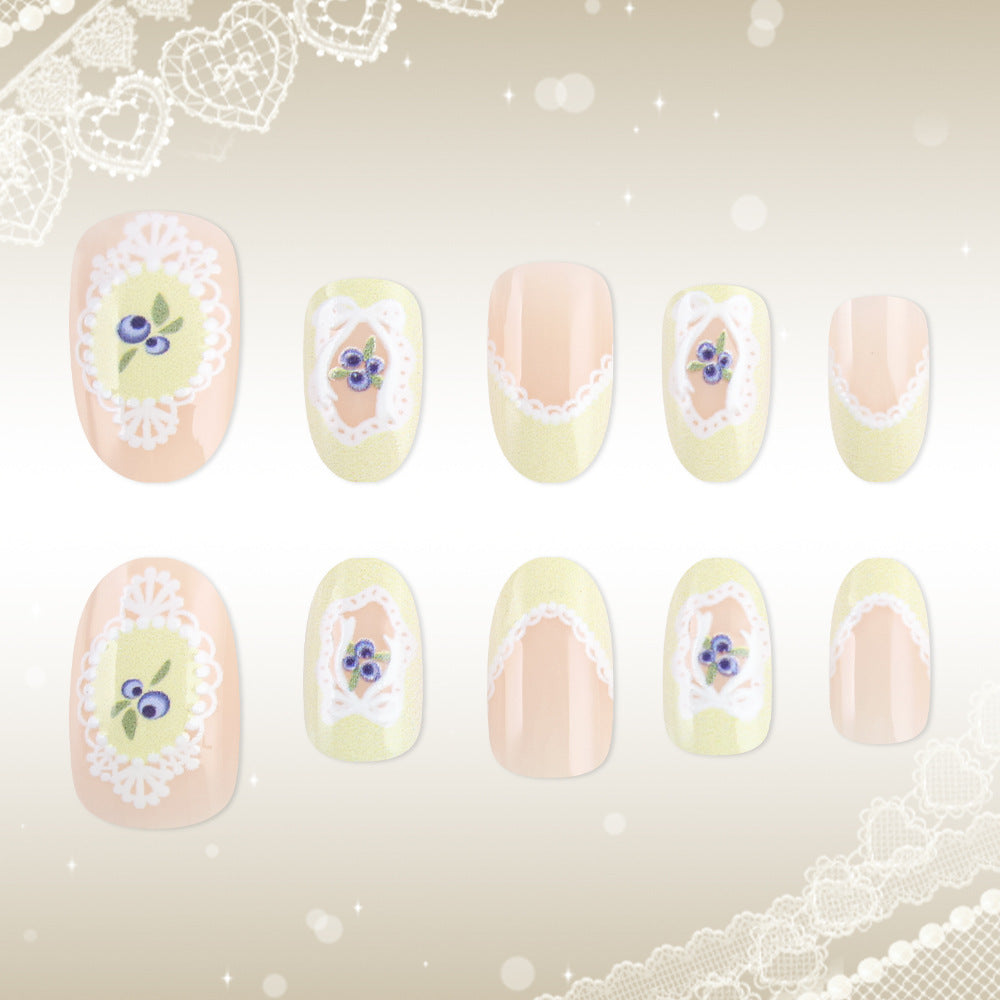 Elegant Press-On Nail Art Kalsten