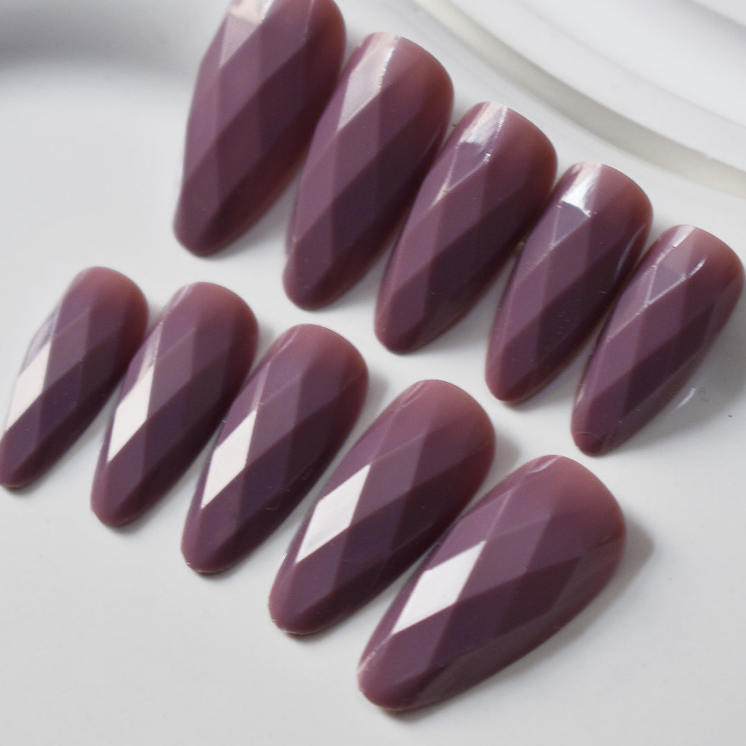 Premium Glossy Diamond-Shaped Press-On Nails Kalsten