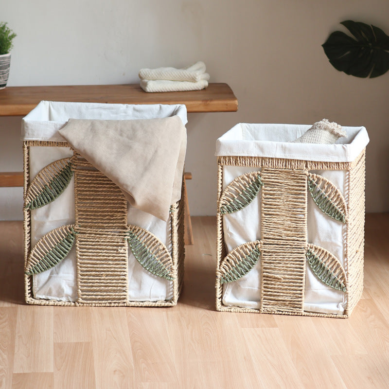 Elegant laundry basket made of natural wicker with fabric lining Kalsten