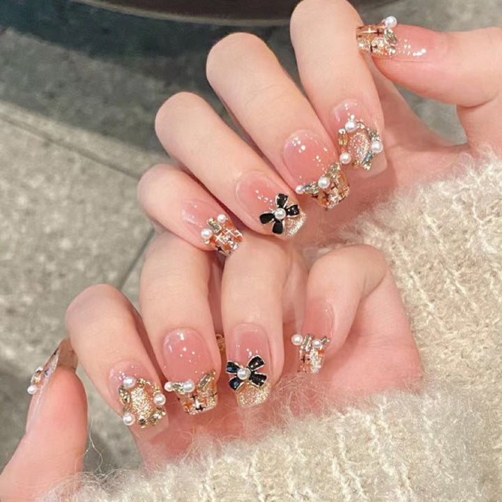 Glossy Decorative Press-On Nails Set Kalsten