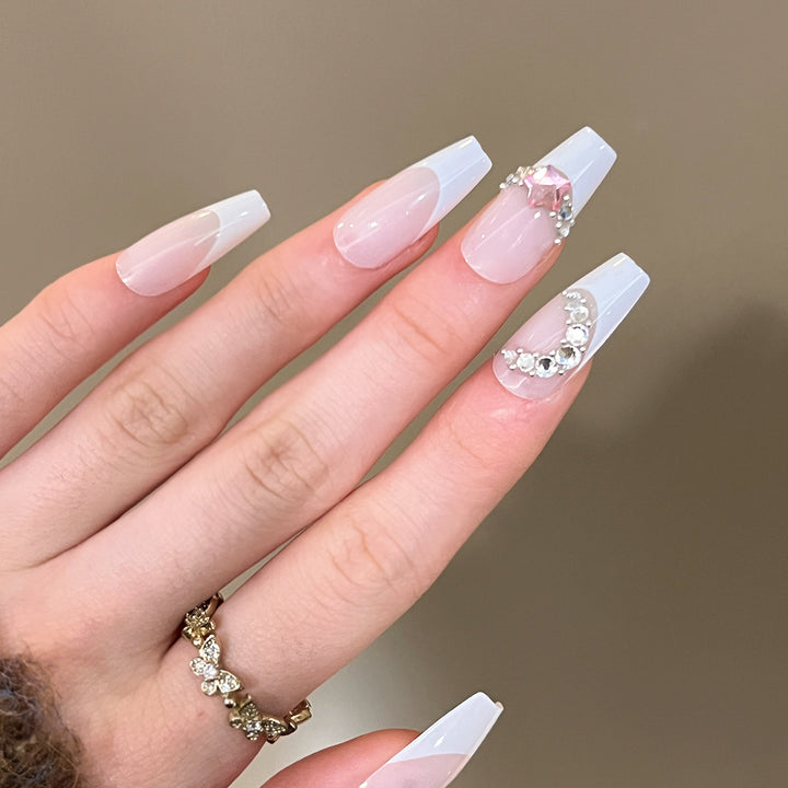 Elegant artificial nails with glitter accents Kalsten
