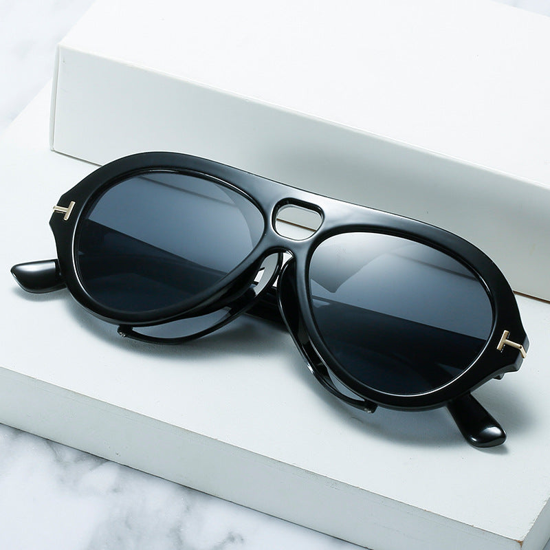 Retro-Inspired Shield Sunglasses Kalsten