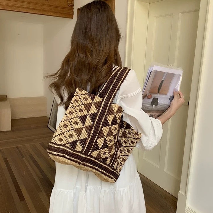 Fashionable and Practical Wicker Bag Kalsten