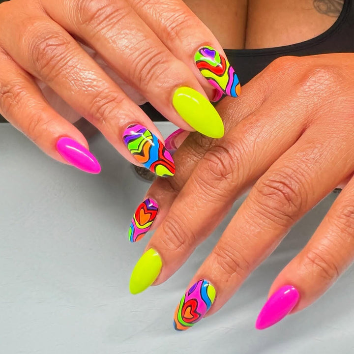 Artistic Heart-Patterned Press-On Nails Kalsten