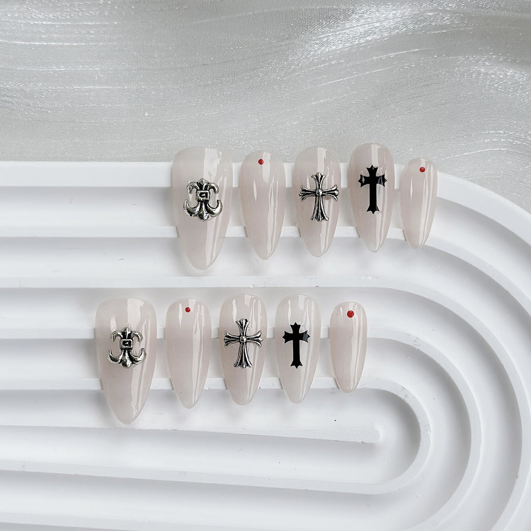 Artistic Themed Press-On Nails with Decorative Elements
