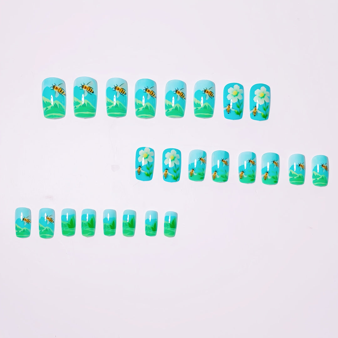 Artificial nails with floral and bee motifs Kalsten