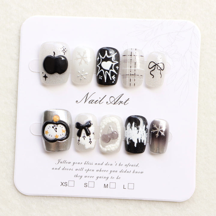Artistic Black and White Press-On Nail Art Kalsten