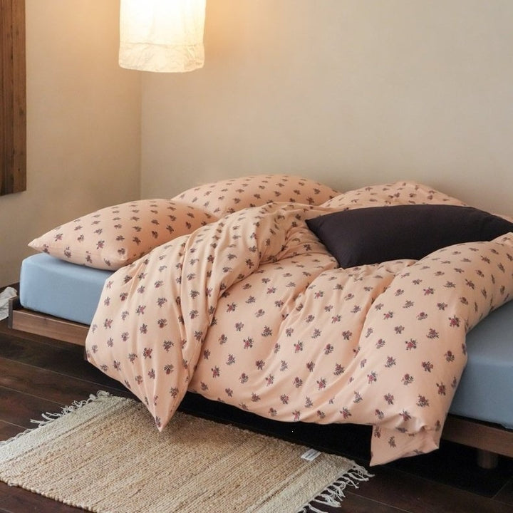 Floral Reversible Duvet Cover Set made of Cotton Mix with Fitted Sheet