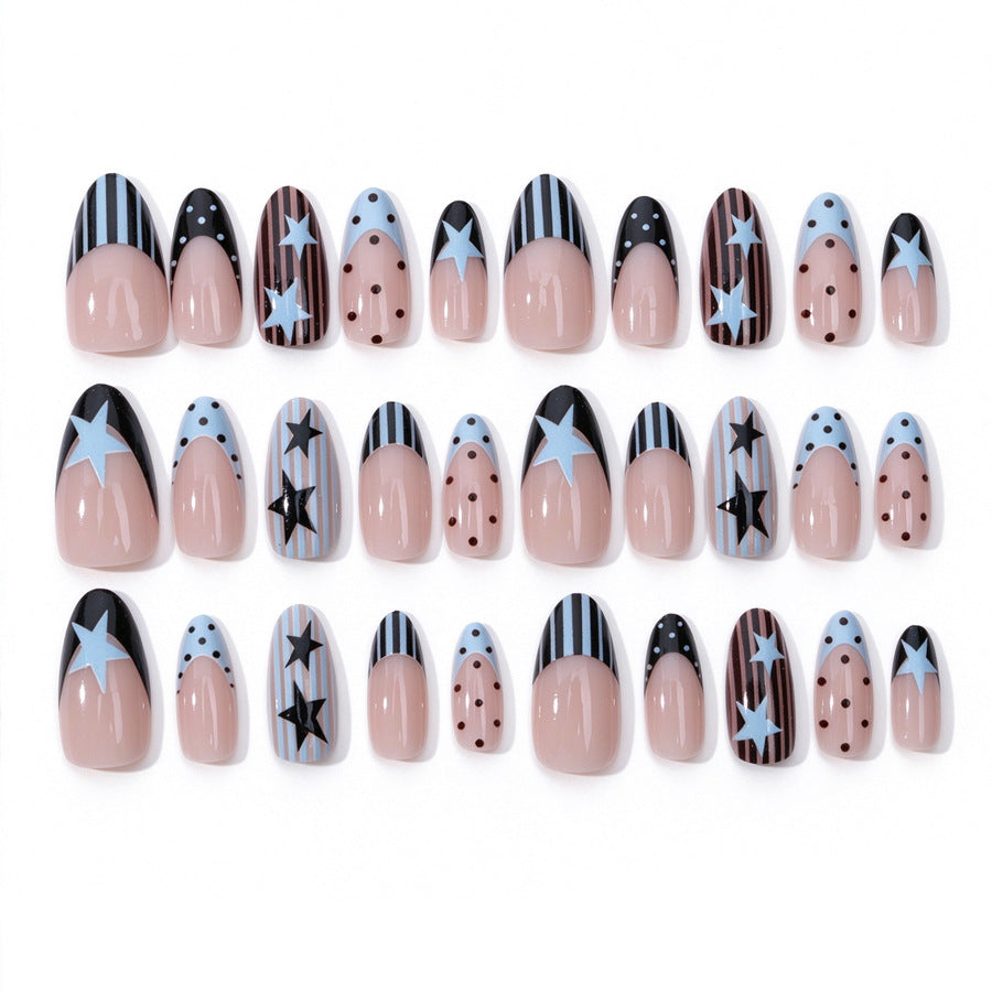 Trendy Nail Art Kalsten
