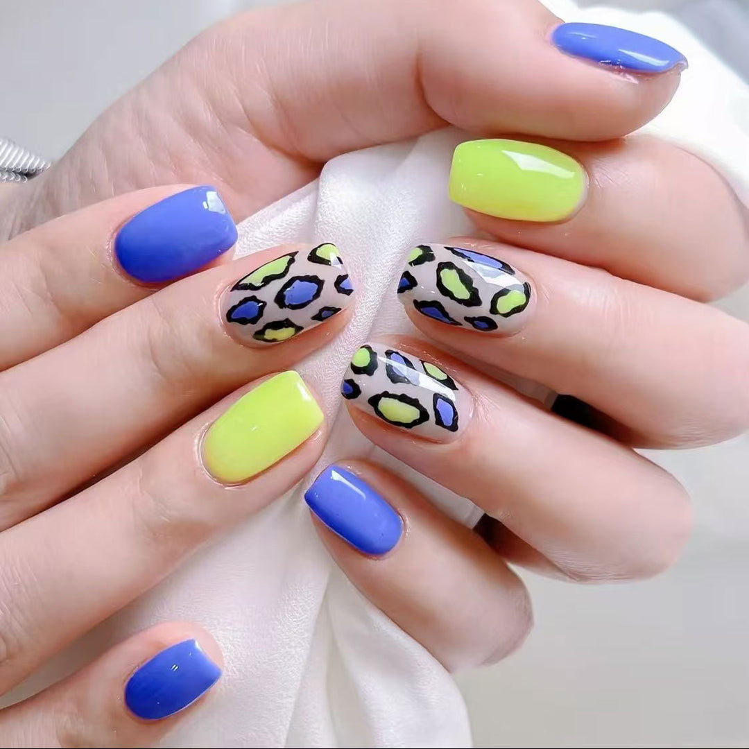 Artistic Leopard Print Nail Set