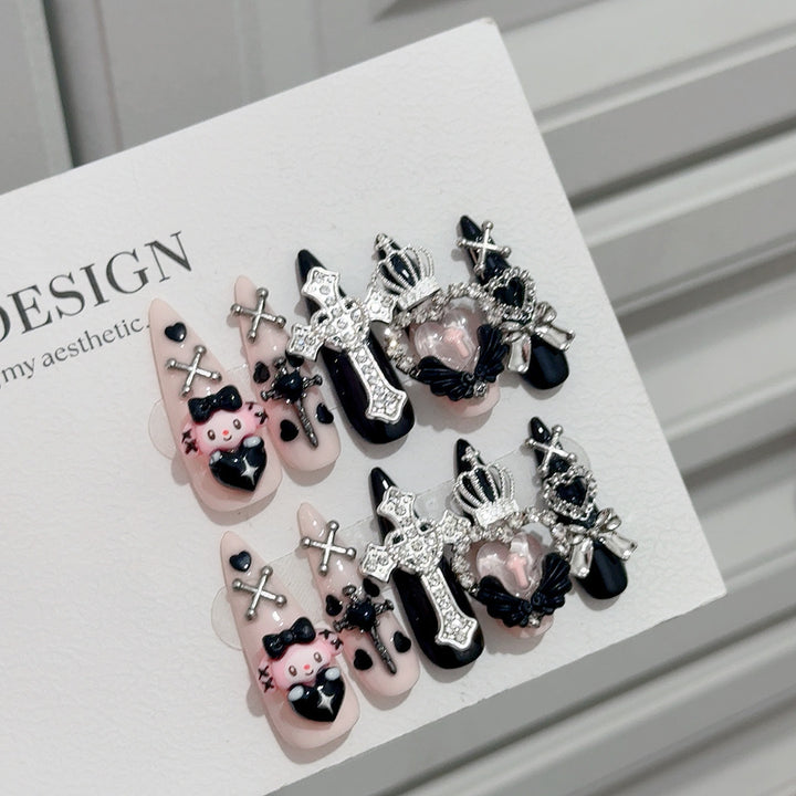 Artistic Gothic Nail Art Tips