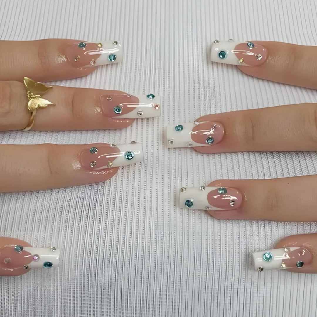 Artificial nail set with sparkling rhinestone accents and elegant details Kalsten