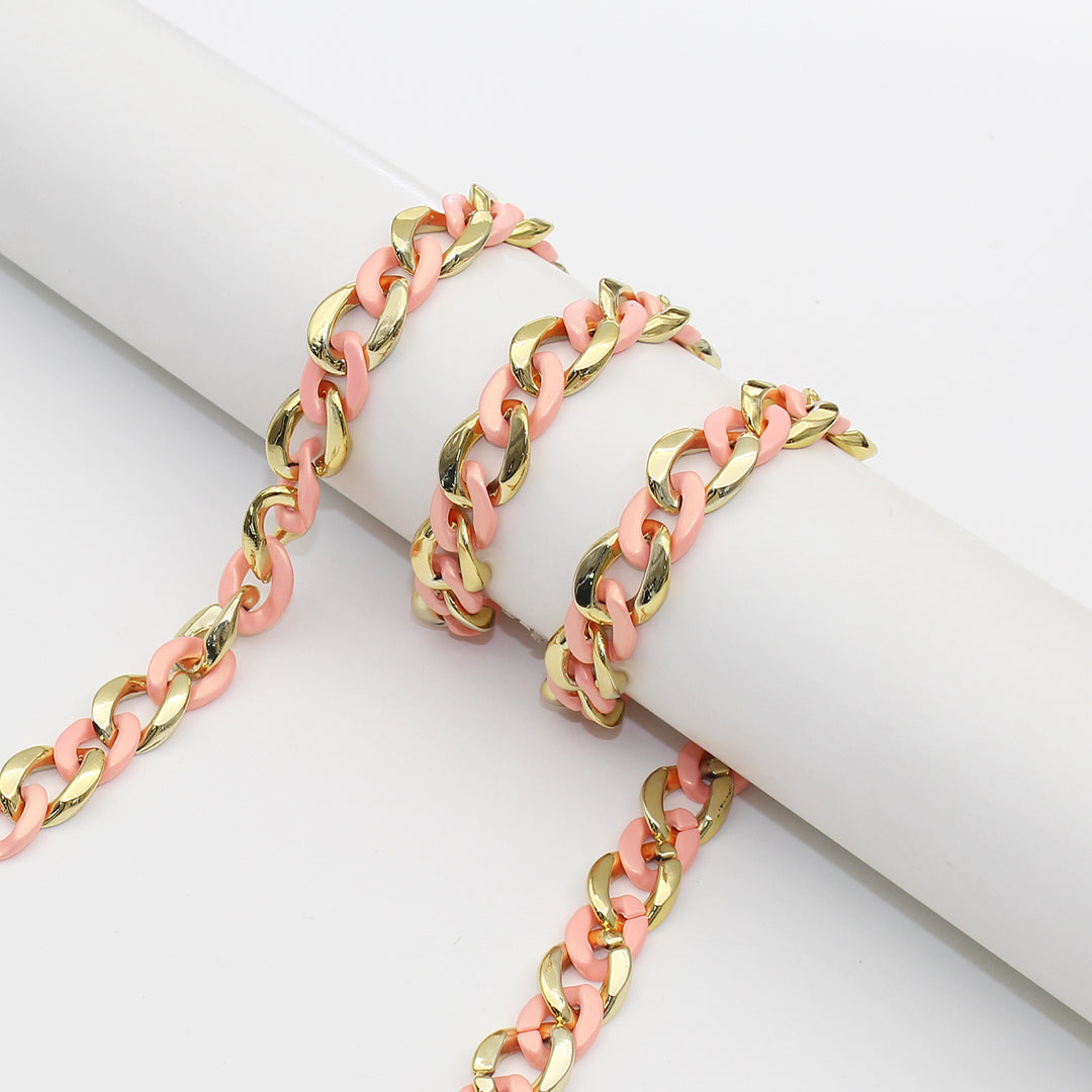 Stylish Chain Eyewear Holder Kalsten