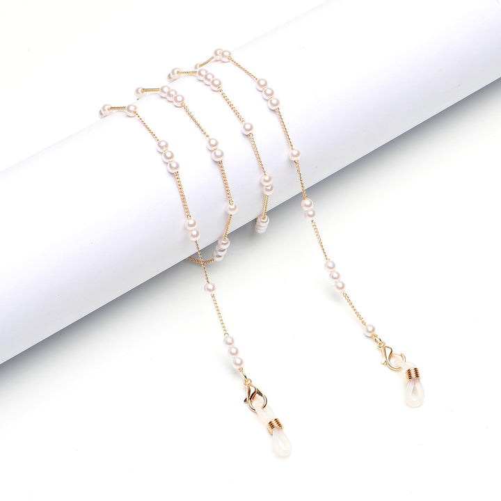 Elegant Heart-Shaped Pearl Chain Eyewear Holder Kalsten