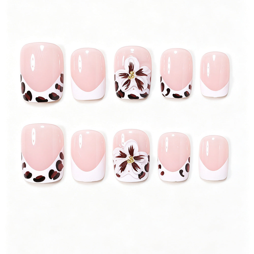 Floral Accent Nail Art Kit Kalsten