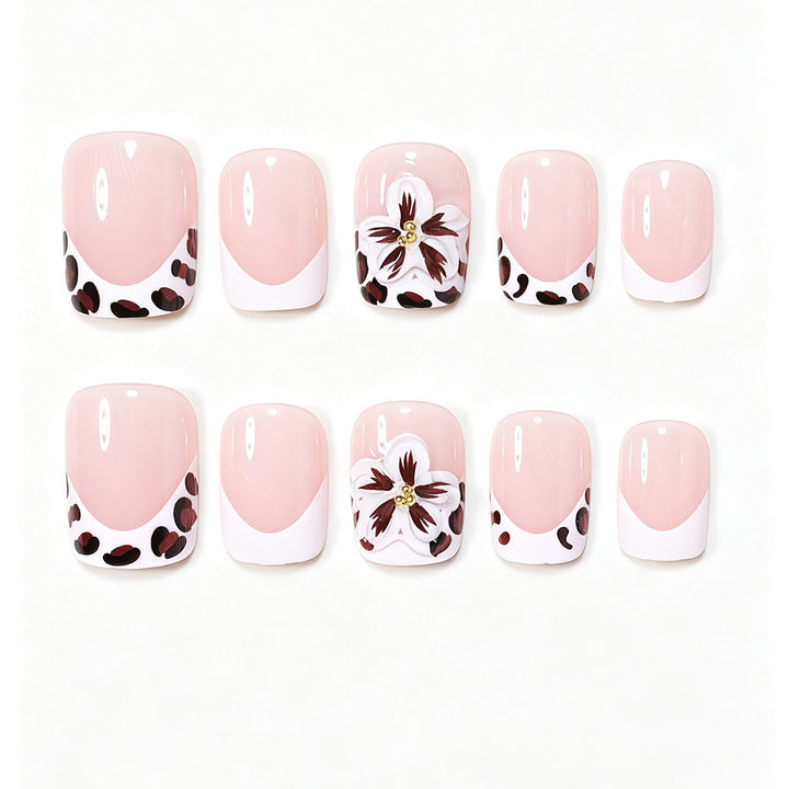 Floral Accent Nail Art Kit Kalsten