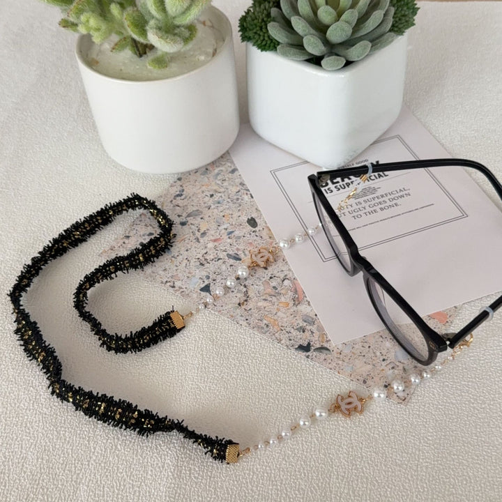 Decorative Pearl and Textured Eyewear Chain Kalsten
