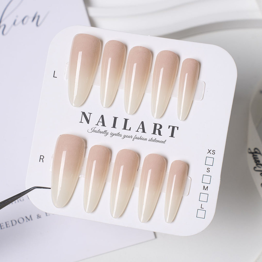 Cute Bear-Themed Press-On Nail Set Kalsten