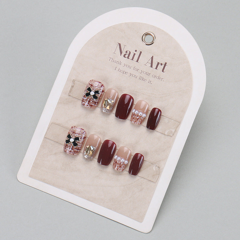 Elegant Press-On Nail Tips with Gold Accents Kalsten
