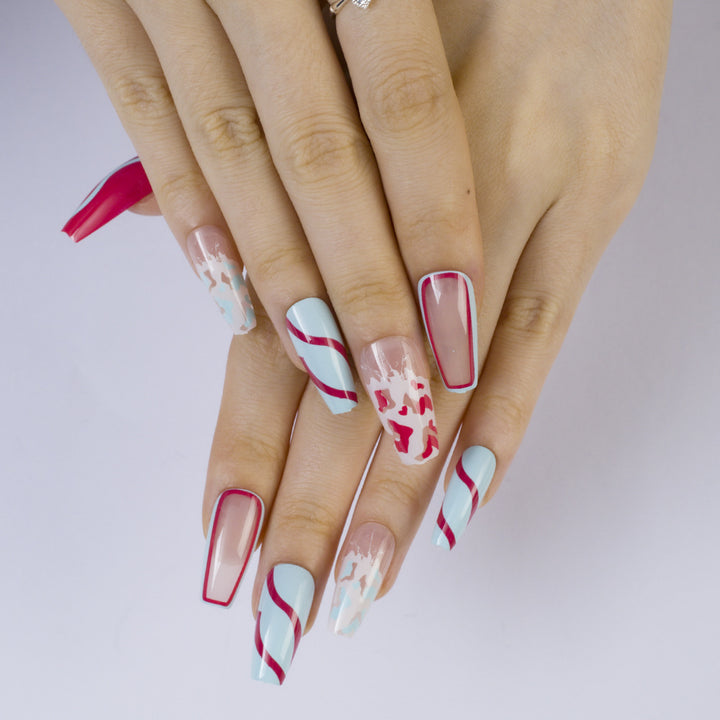 Artificial nails with modern wave pattern and heart accents Kalsten