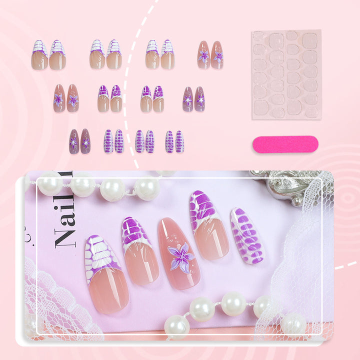 Artful nail tips in modern floral design Kalsten