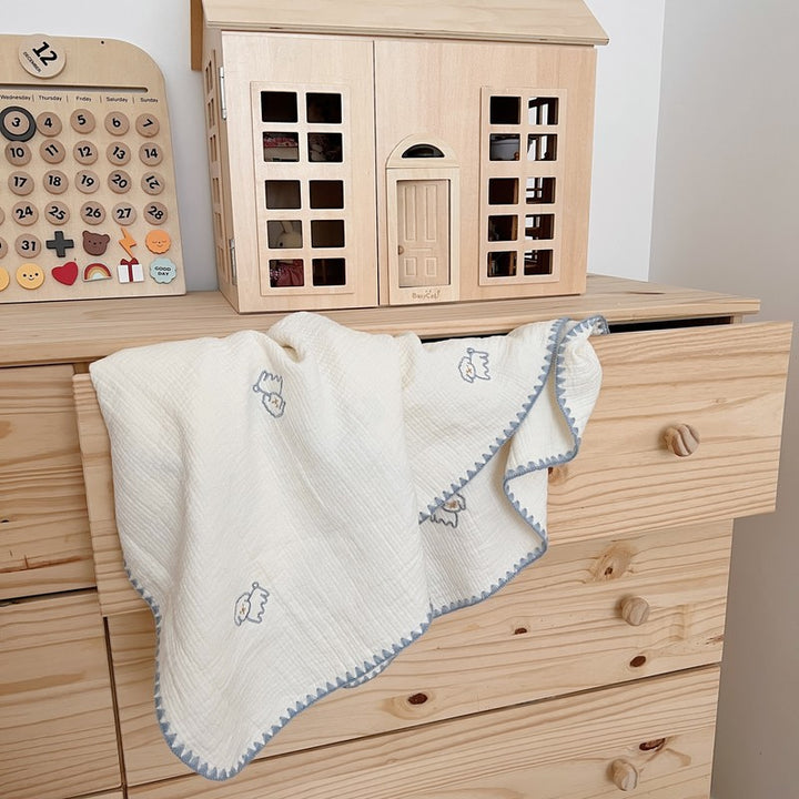 Unisex cuddly muslin blanket with cute animal design Kalsten