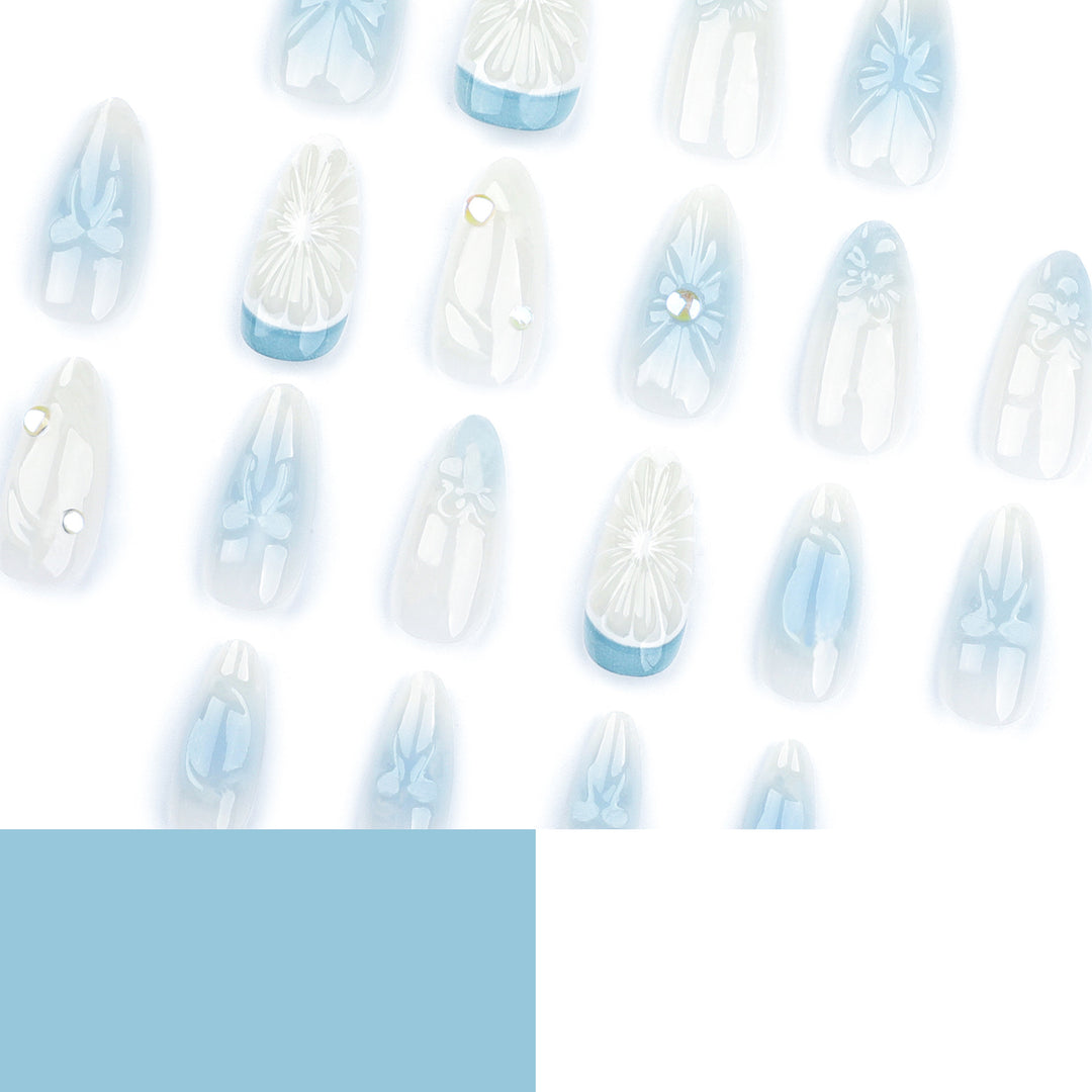 Artificial nail art with floral and decorative elements Kalsten