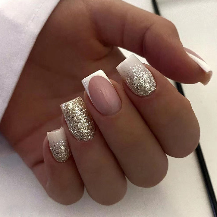 Sparkling nail art with glitter accents Kalsten