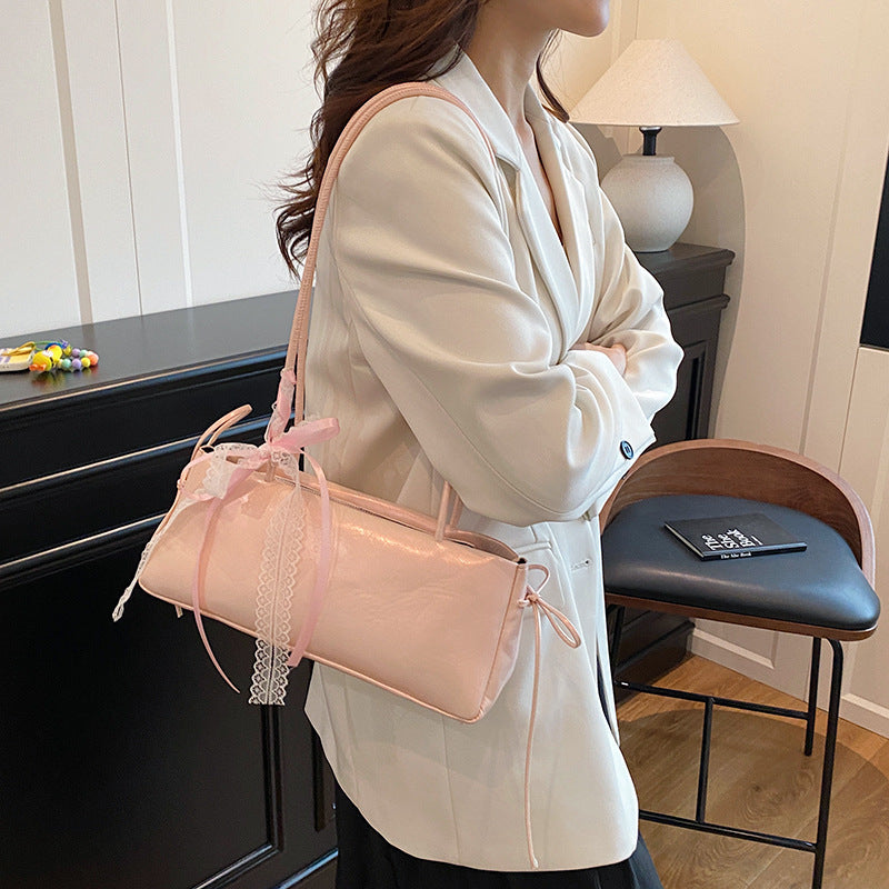Minimalist Handheld Clutch