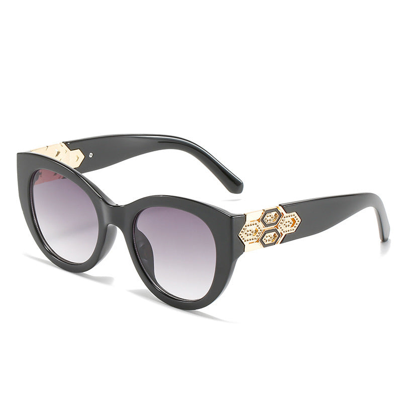 Fashion-Forward Cat-Eye Sunglasses with Decorative Accents Kalsten