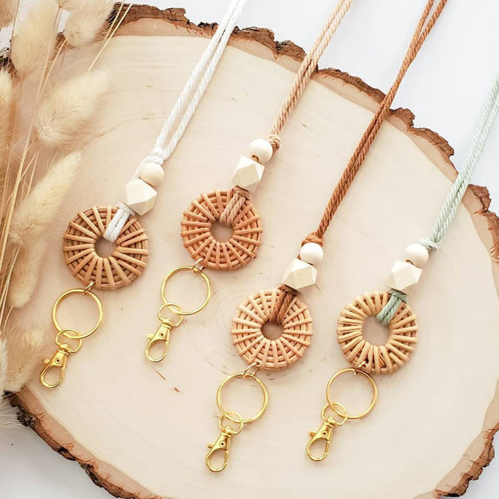 Macrame Keychain Holder Kalsten