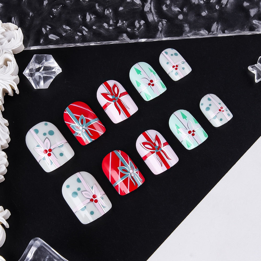 Festive Themed Press-On Nail Art Kalsten