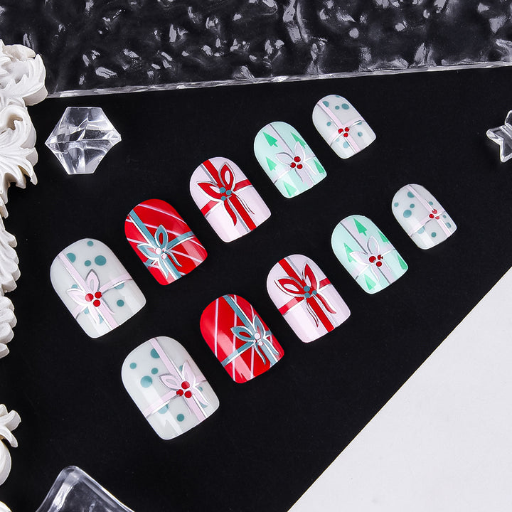 Festive Themed Press-On Nail Art Kalsten