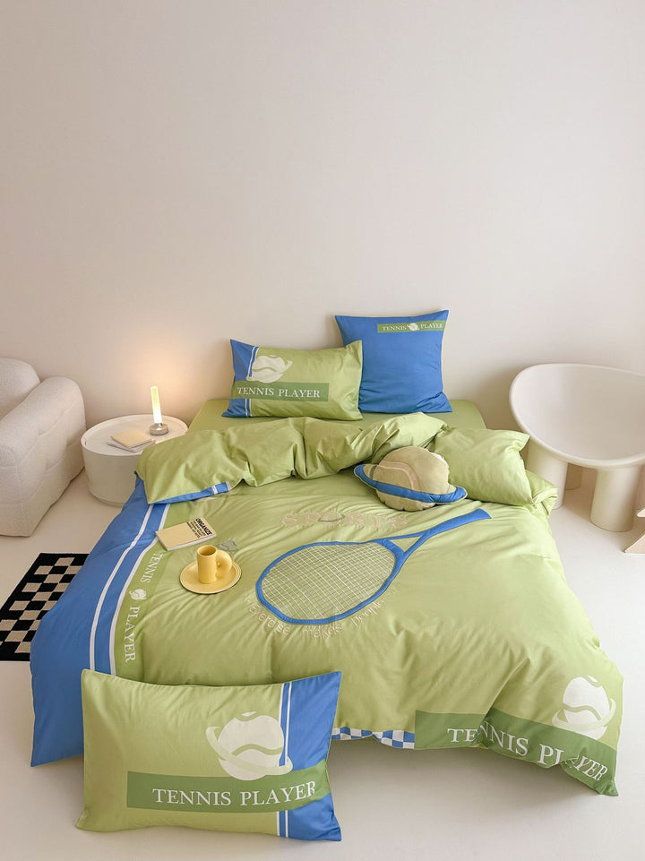 Children's bedding set in football sports design with embroidered appliqué