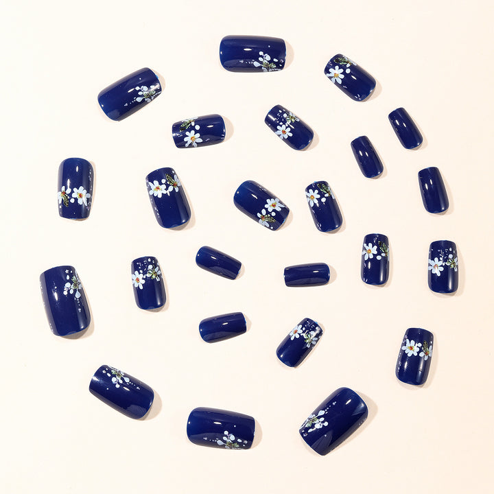 Decorative Floral Nail Art Set Kalsten