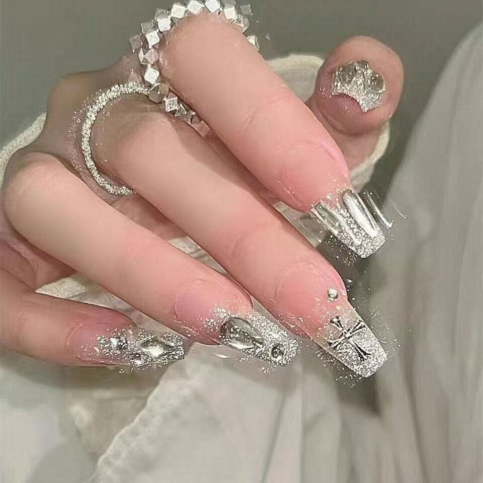 Decorative Press-On Nails with Floral Design Kalsten