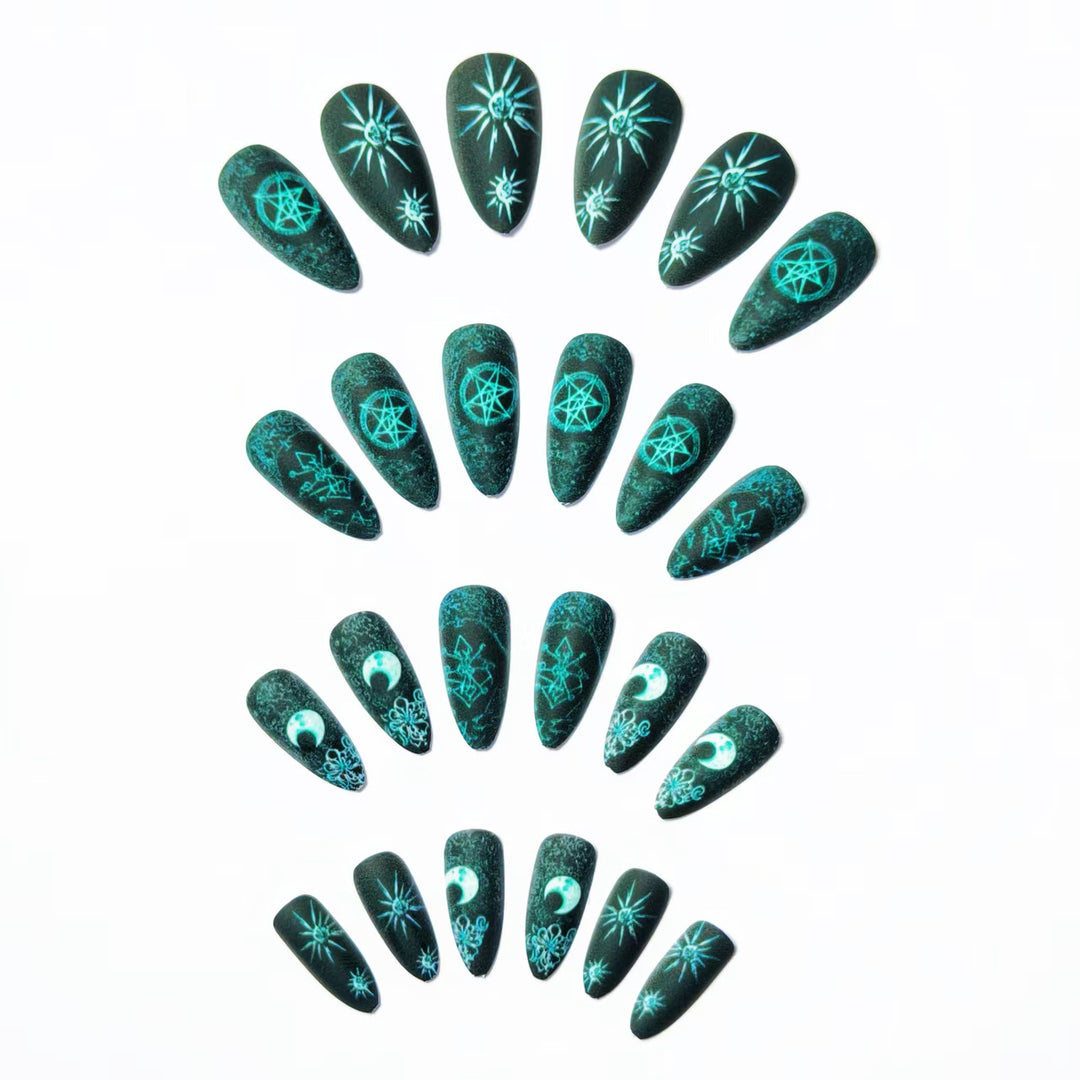 Creative and Mystical Art Nails Kalsten
