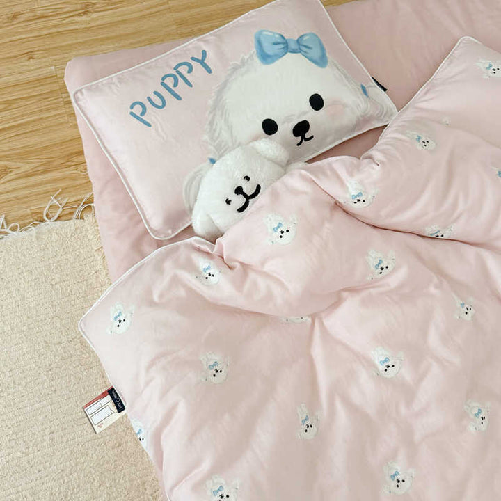 Bedding set with quilted blanket and cute dog designs