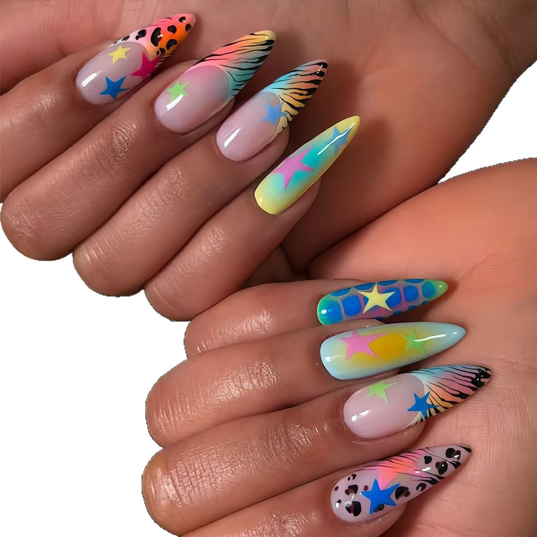 Artificial Nails In Lively Designs Kalsten