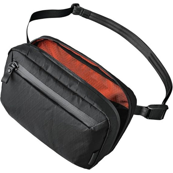 Multifunctional shoulder bag with internal compartments Kalsten