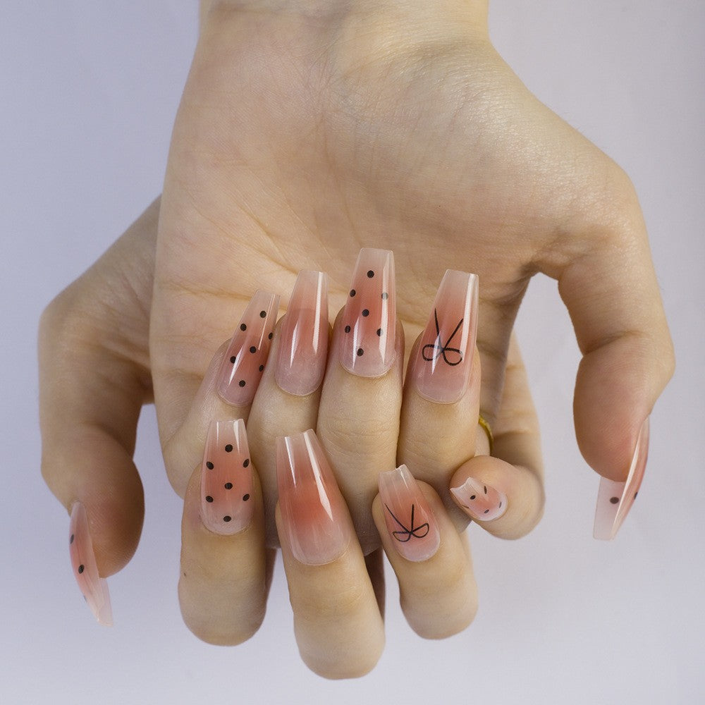 High-gloss artificial nails with rose effect Kalsten