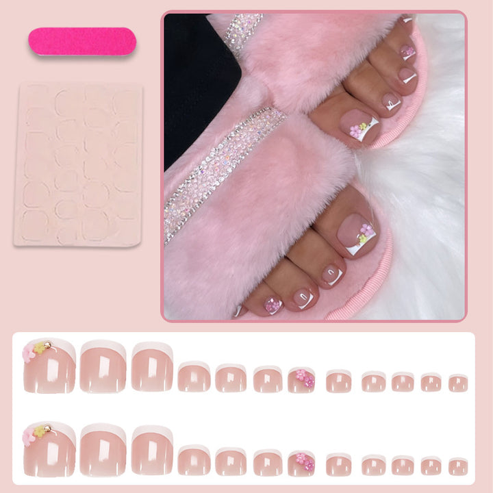 Nail set with delicate flower decorations and elegant tips Kalsten