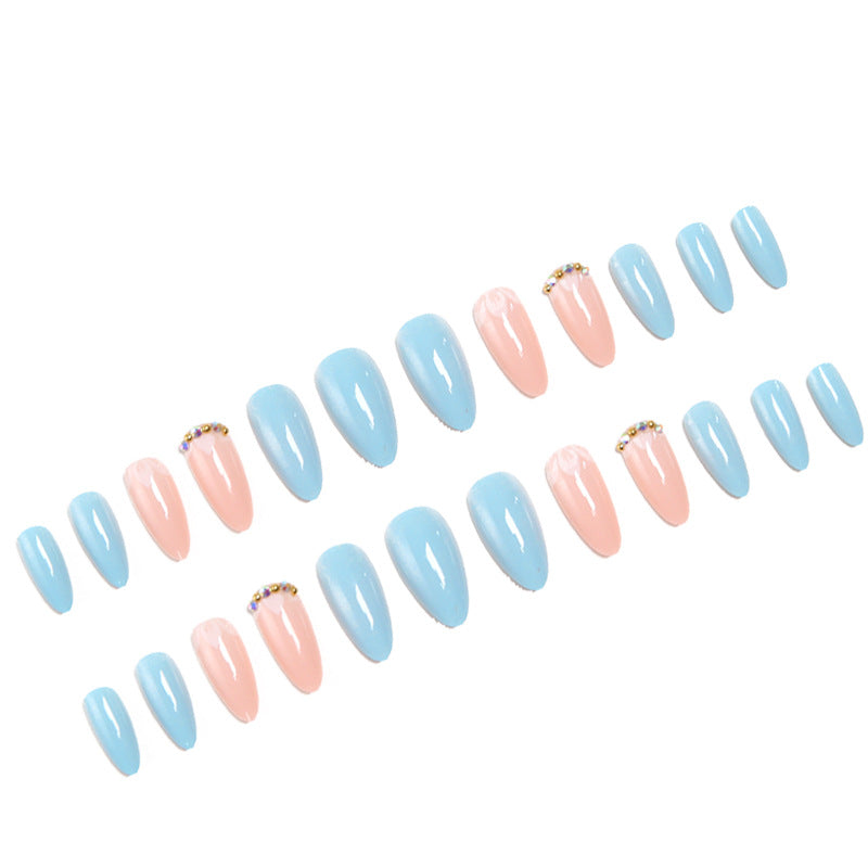 Artificial nails with elegant leaf patterns and rhinestone embellishments Kalsten