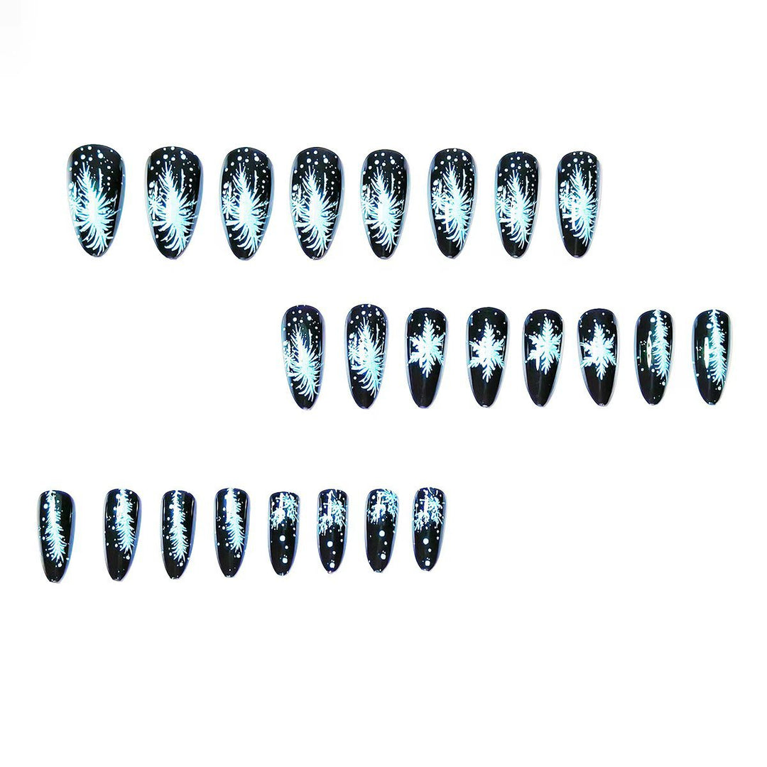 Elegant Artificial Nails with Snowflake Design Kalsten