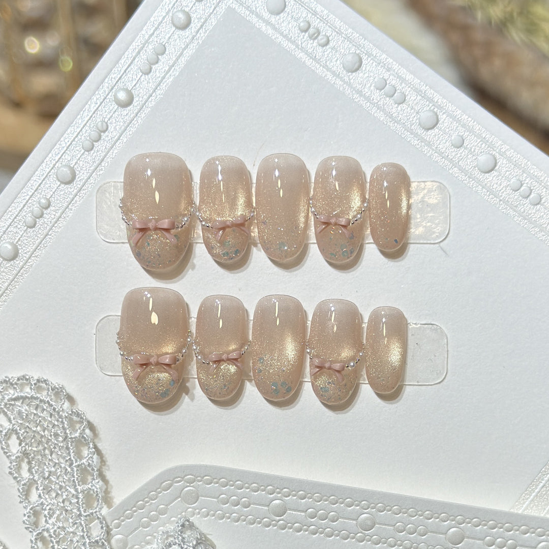 Themed Press-On Nail Art Set with Hello Kitty Designs Kalsten