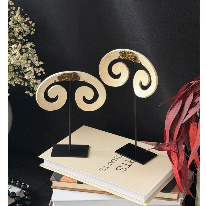 Artistic Decorative Sculpture Stand