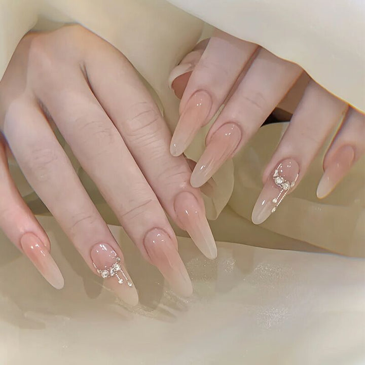 Decorative Press-On Nail Extensions with Floral Accents Kalsten