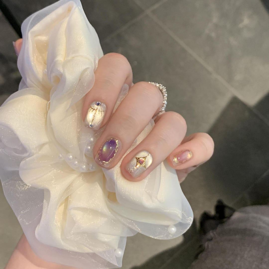 Elegant Artificial Nail Set with Glamorous Rhinestone and Glitter Details Kalsten